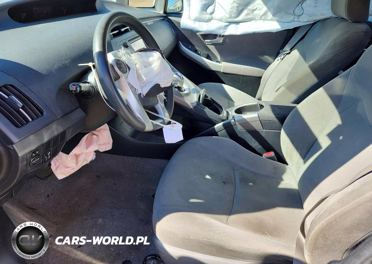 2014 Toyota Prius Two VIN:JTDKN3DUXE1813453 - 7