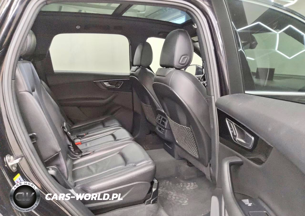 2017 Audi Q7 Premium Plus VIN:WA1LAAF71HD056354 - 11
