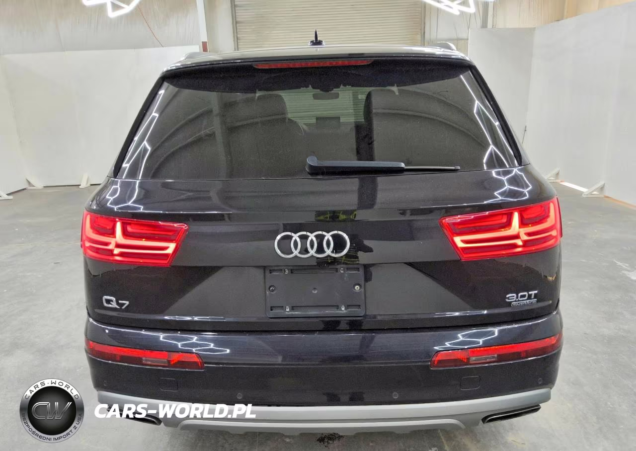 2017 Audi Q7 Premium Plus VIN:WA1LAAF71HD056354 - 6