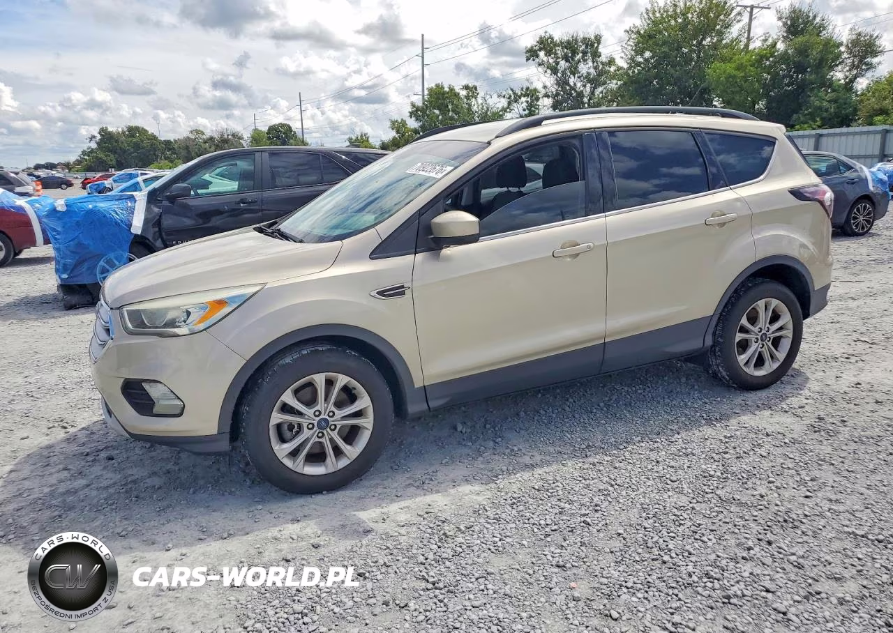 2017 Ford Escape Se VIN:1FMCU9GD1HUC57702 - 1