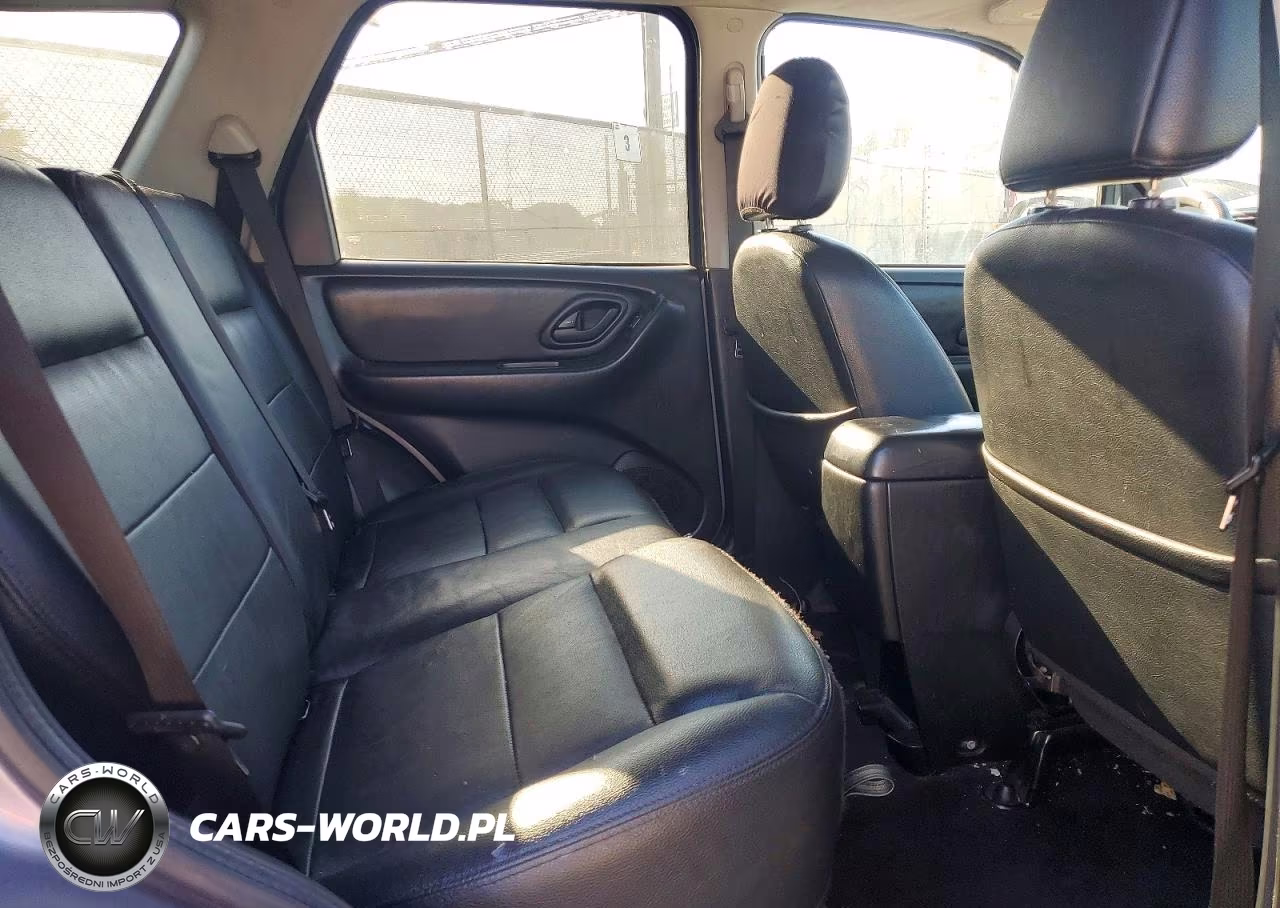 2007 Ford Escape Limited VIN:1FMCU04107KB99257 - 11