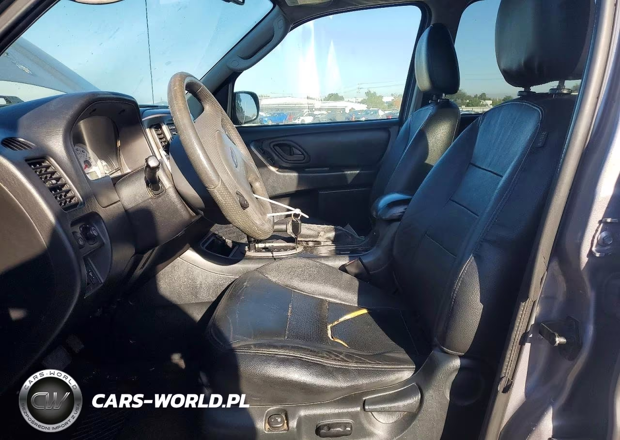 2007 Ford Escape Limited VIN:1FMCU04107KB99257 - 7