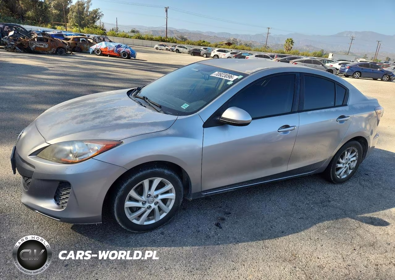 2012 Mazda 3 I