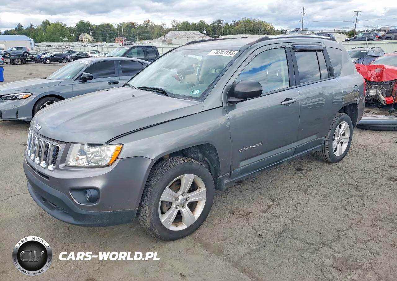 2011 Jeep Compass Sport VIN:1J4NF1FB5BD234983 - 1