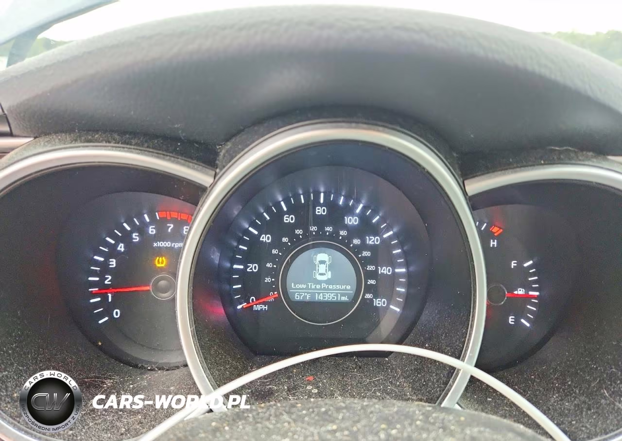 2015 Kia Optima Lx VIN:KNAGM4A77F5602182 - 9