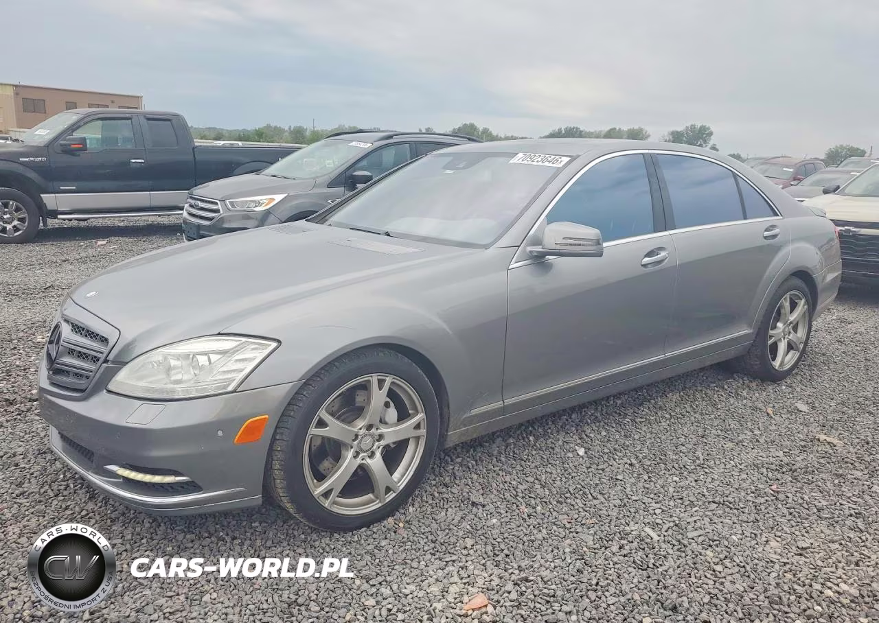 2013 Mercedes-Benz S 550