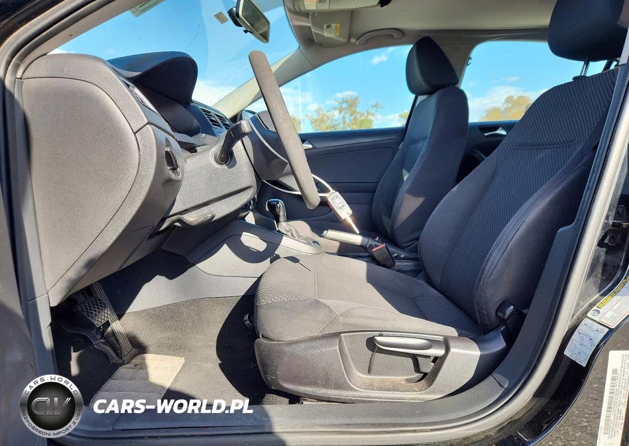 2011 Volkswagen Jetta Base VIN:3VW2K7AJXBM300533 - 7