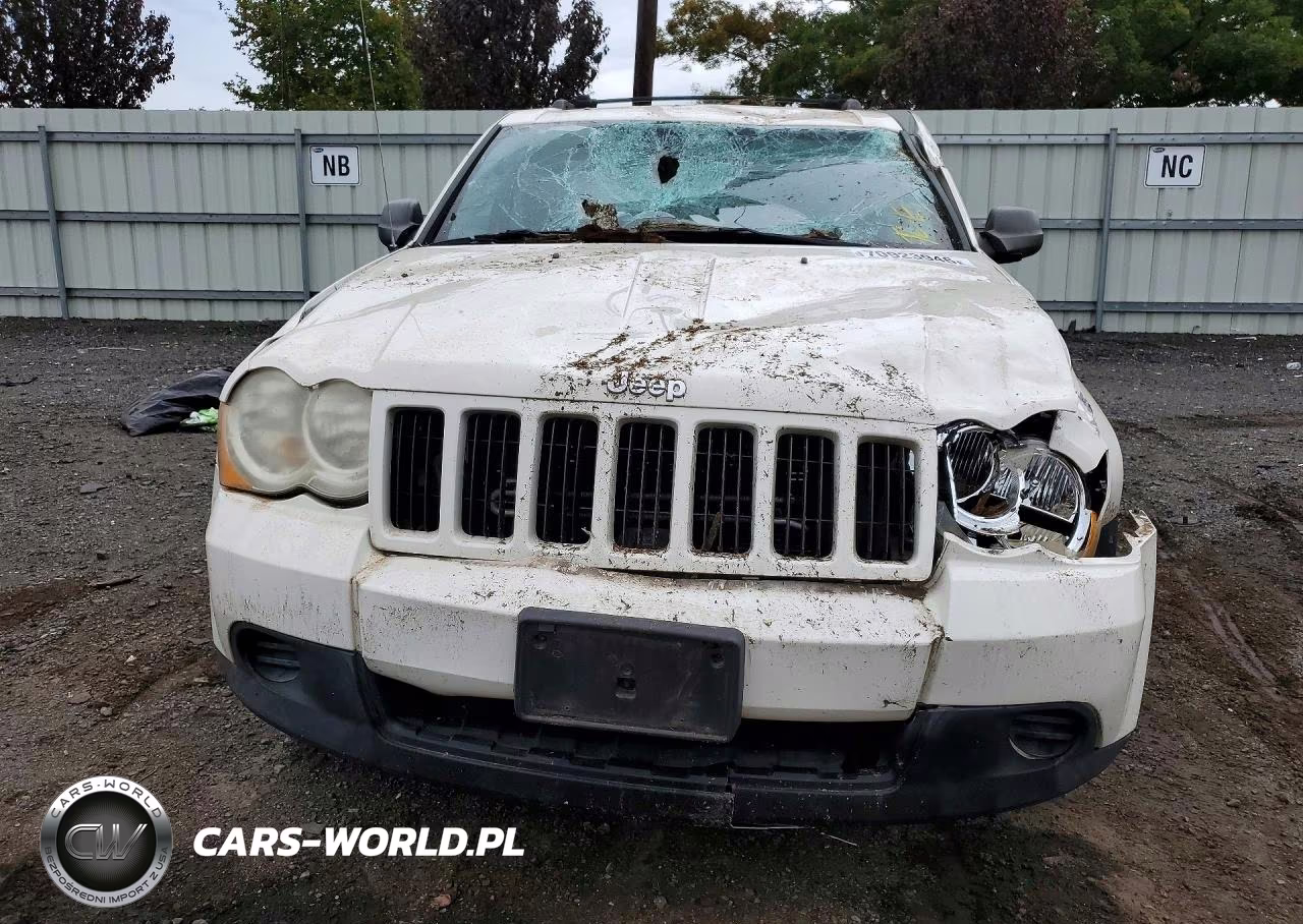 2010 Jeep Grand Cherokee Laredo VIN:1J4PR4GK2AC146106 - 5
