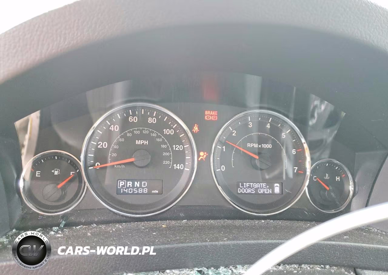 2010 Jeep Grand Cherokee Laredo VIN:1J4PR4GK2AC146106 - 9