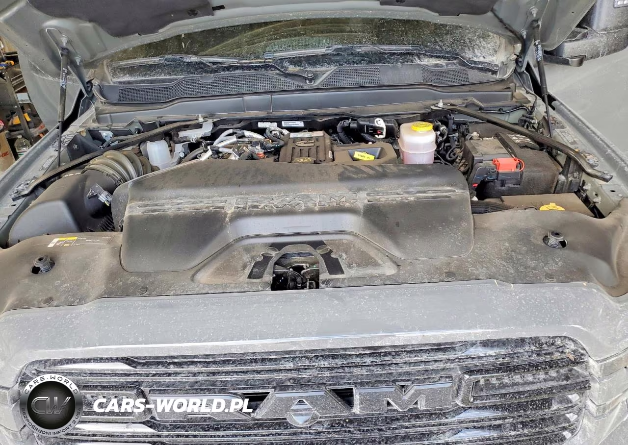 2026 Ram 2500 Laramie VIN:3C63R5FL4TG151609 - 11