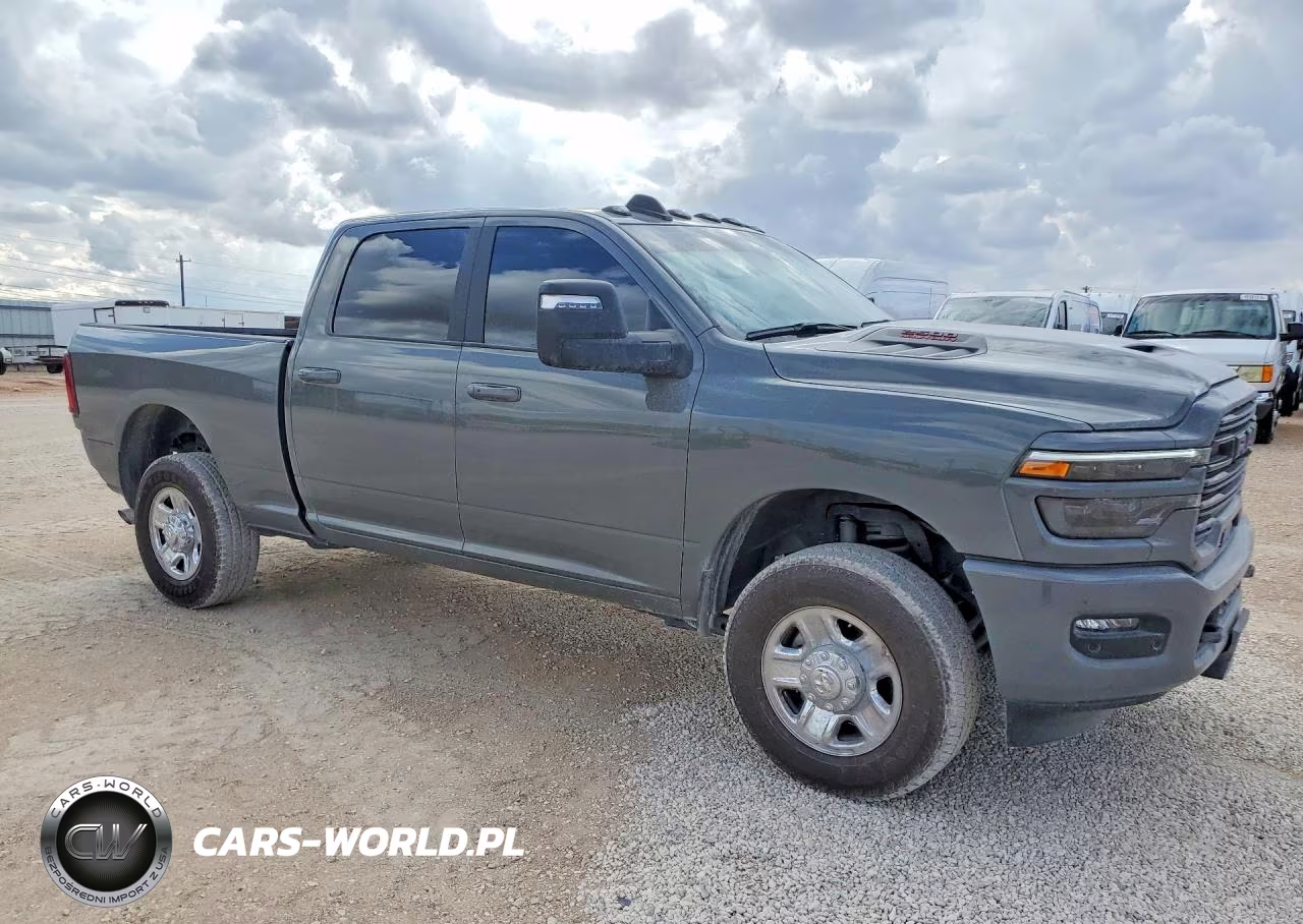2026 Ram 2500 Laramie VIN:3C63R5FL4TG151609 - 4