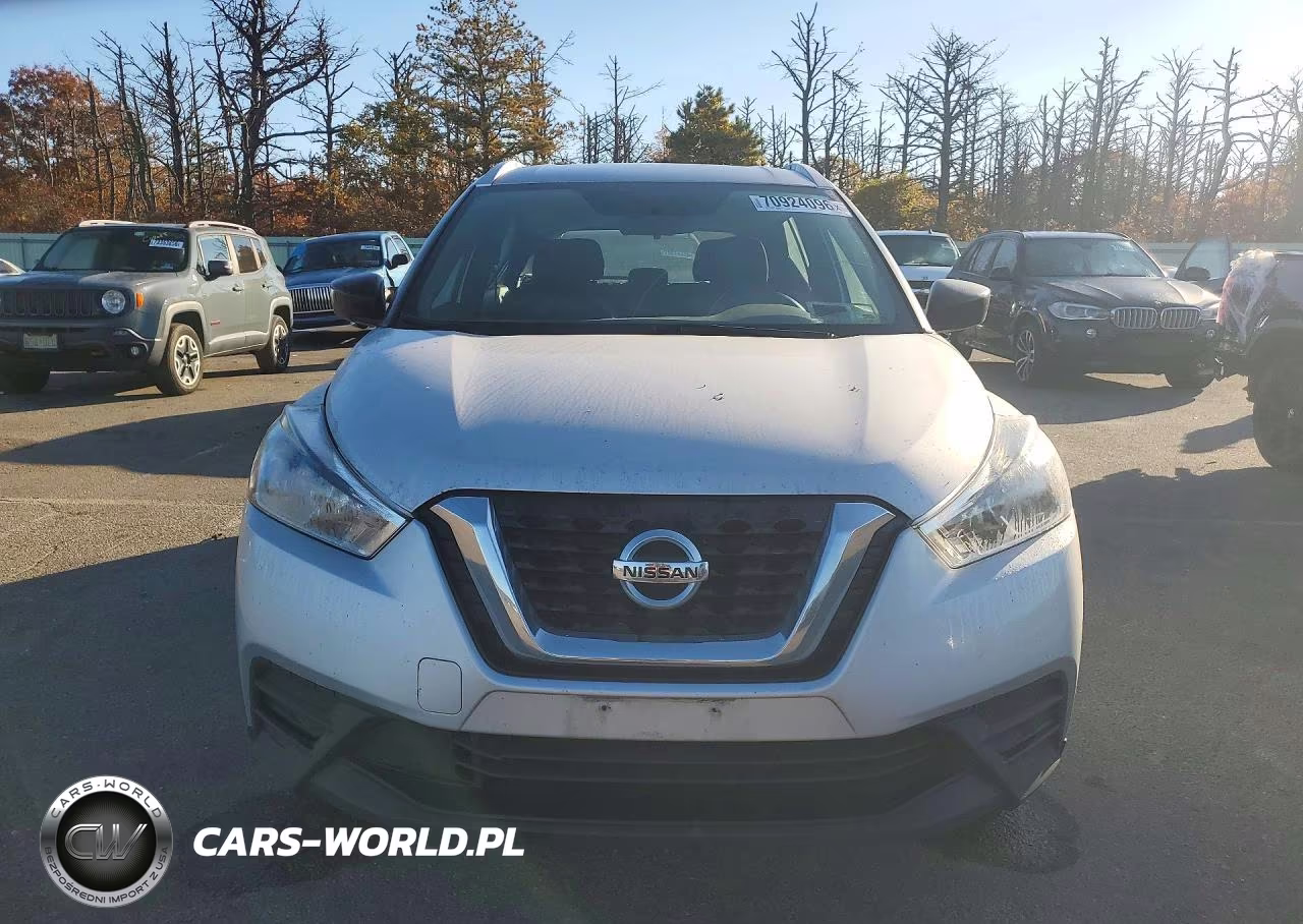 2019 Nissan Kicks S VIN:3N1CP5CU4KL513409 - 5