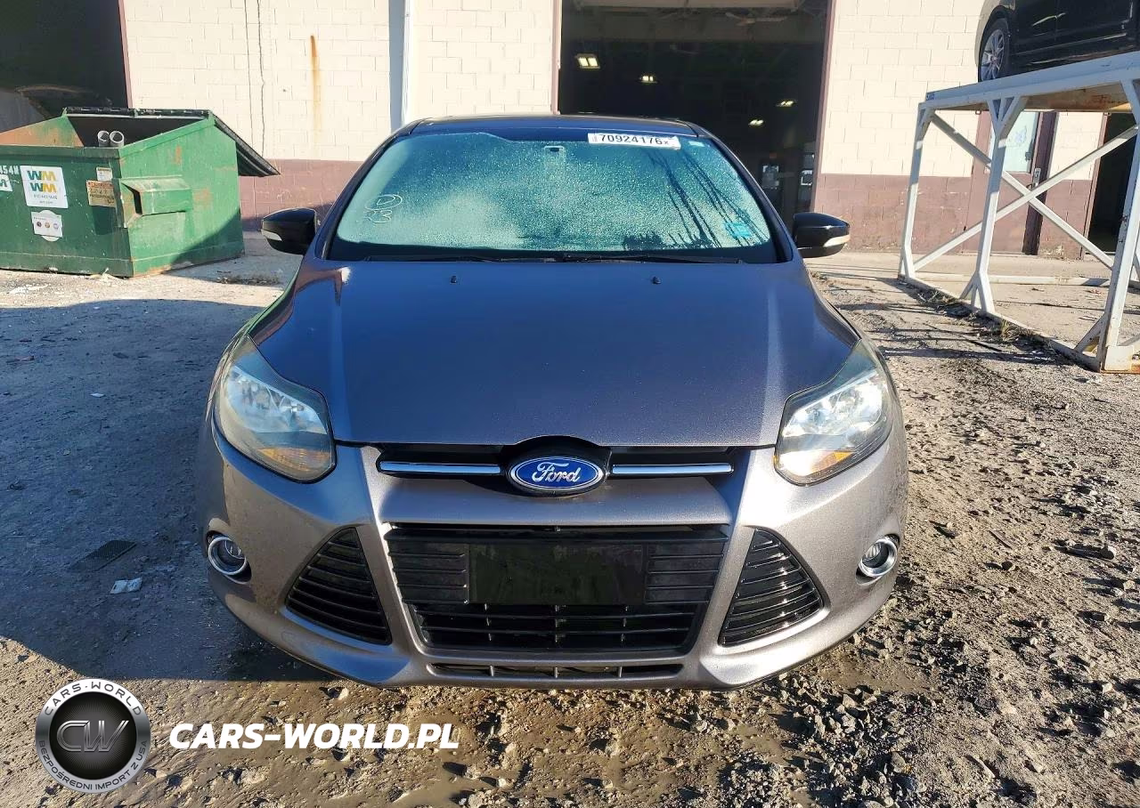 2014 Ford Focus Se VIN:1FADP3F20EL129231 - 5