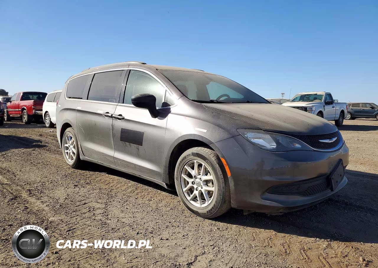 2021 Chrysler Voyager Lxi VIN:2C4RC1DG3MR552034 - 4