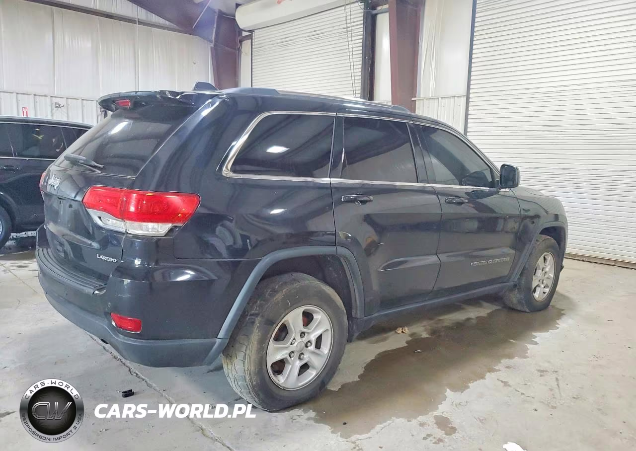 2017 Jeep Grand Cherokee Laredo VIN:1C4RJFAG4HC636739 - 3