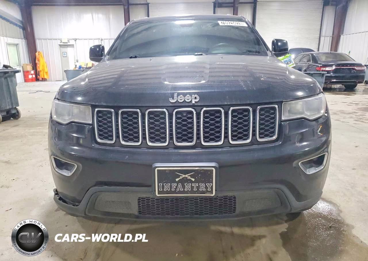 2017 Jeep Grand Cherokee Laredo VIN:1C4RJFAG4HC636739 - 5