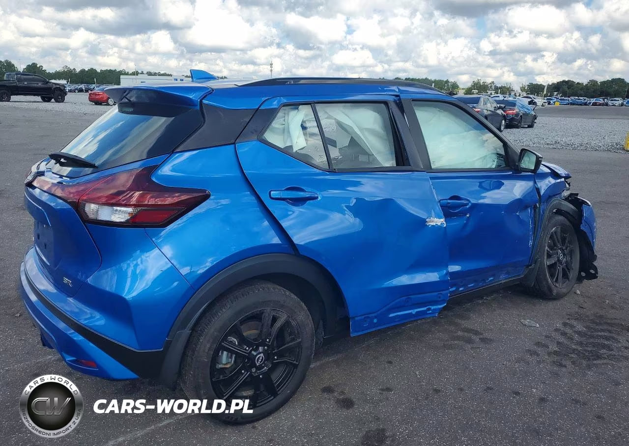 2023 Nissan Kicks Sr VIN:3N1CP5DV2PL500110 - 3