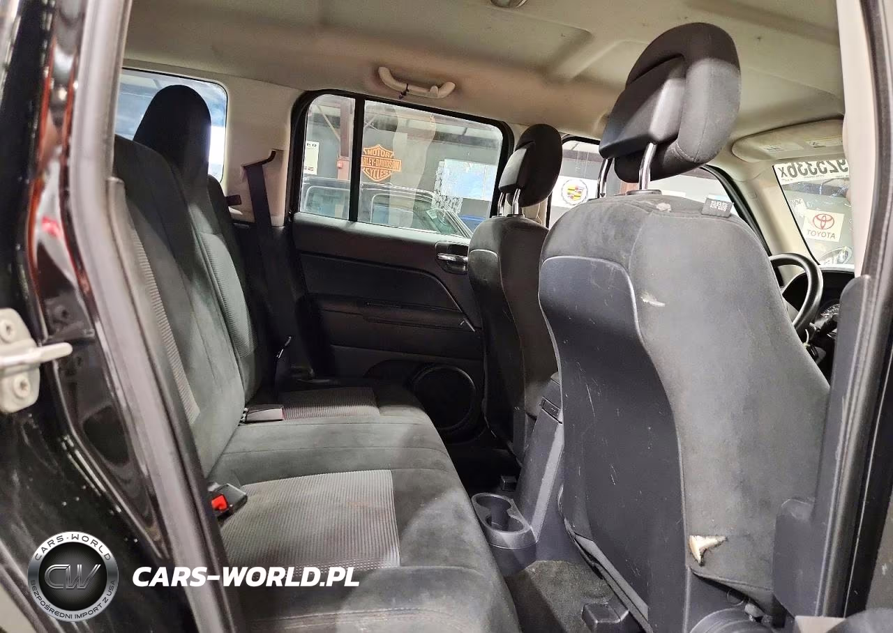 2017 Jeep Patriot Sport VIN:1C4NJRBBXHD142124 - 11