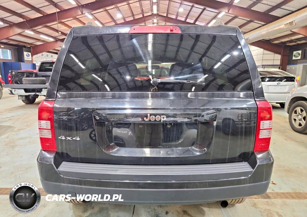 2017 Jeep Patriot Sport VIN:1C4NJRBBXHD142124 - 6