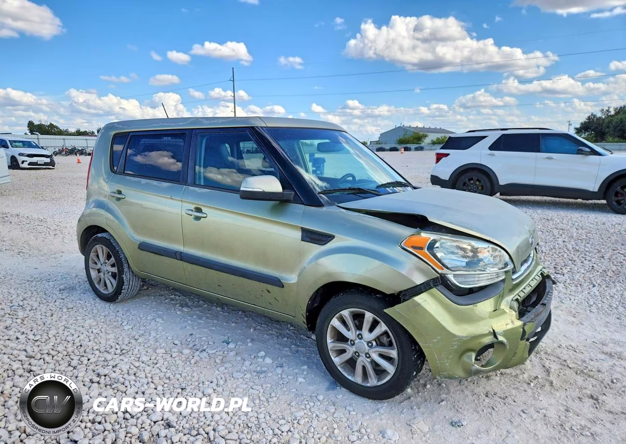 2012 Kia Soul + VIN:KNDJT2A6XC7412108 - 4