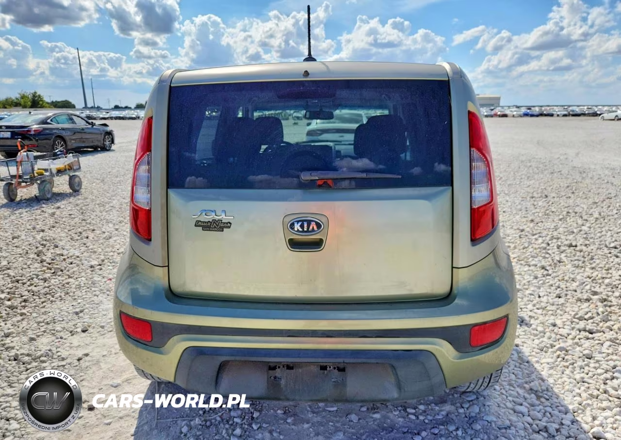 2012 Kia Soul + VIN:KNDJT2A6XC7412108 - 6