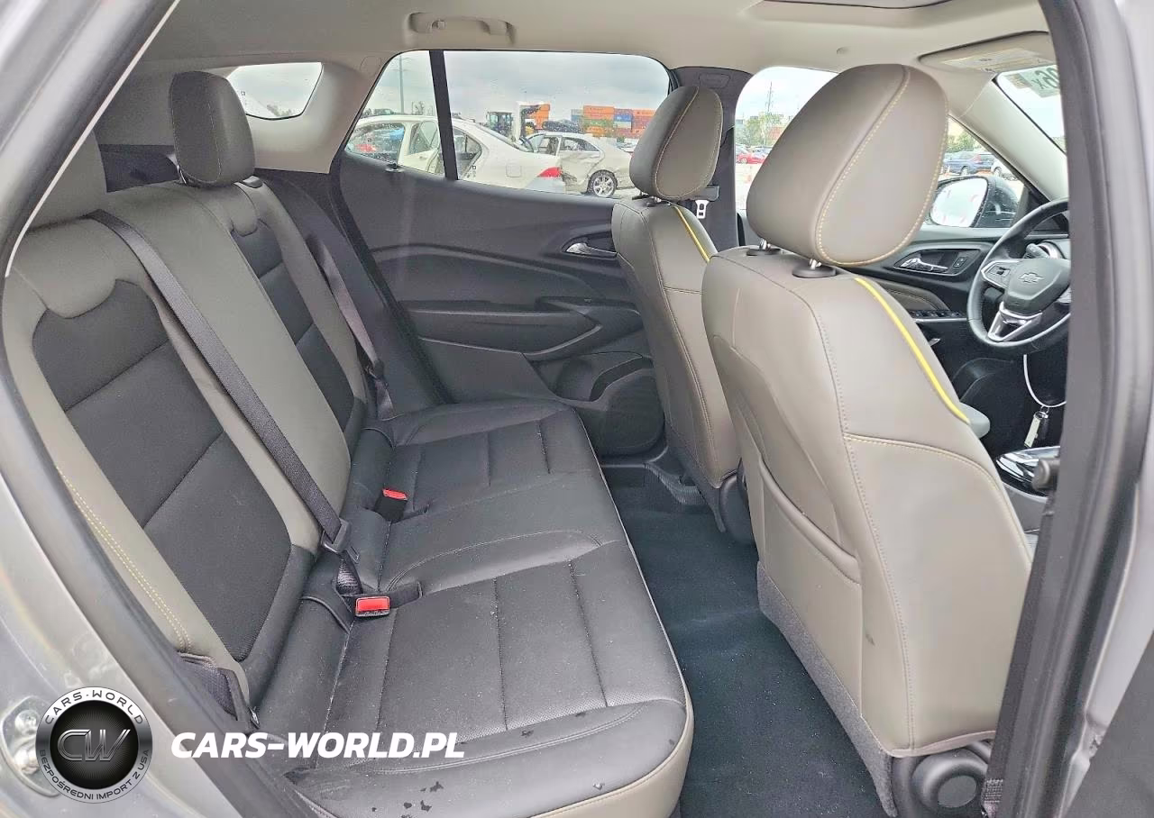 2025 Chevrolet Trax Activ VIN:KL77LKEP6SC053713 - 10