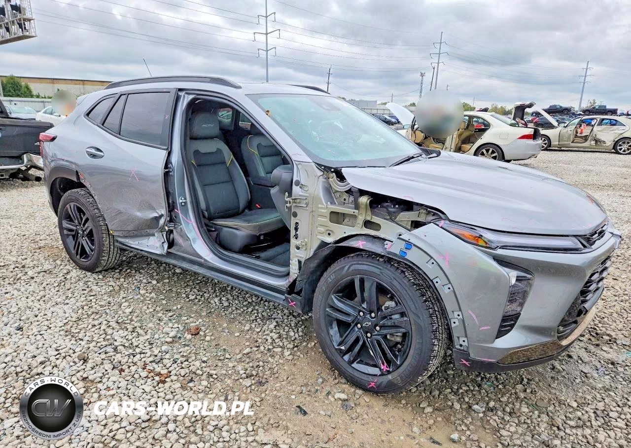 2025 Chevrolet Trax Activ VIN:KL77LKEP6SC053713 - 4