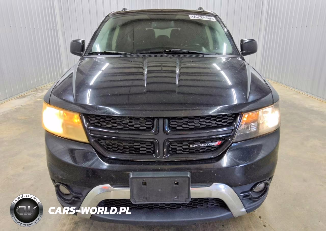2017 Dodge Journey Crossroad VIN:3C4PDDGG1HT639421 - 5