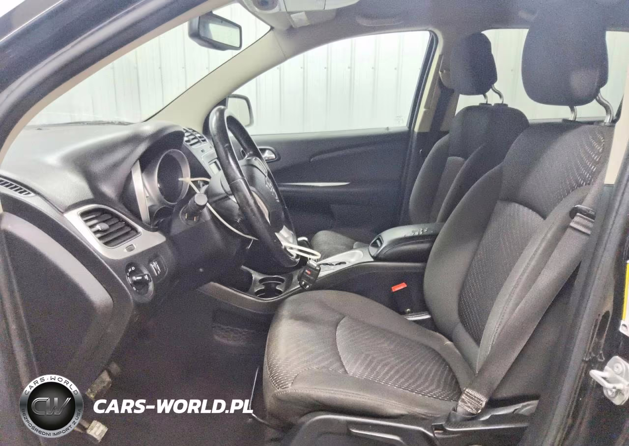 2017 Dodge Journey Crossroad VIN:3C4PDDGG1HT639421 - 7
