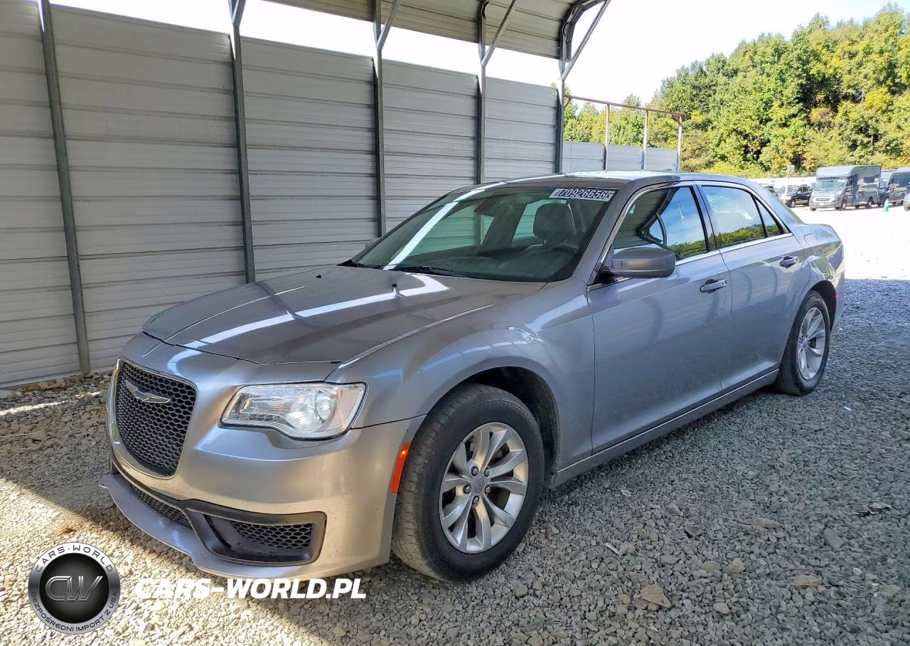 2016 Chrysler 300 Limited VIN:2C3CCAAG3GH229627 - 1