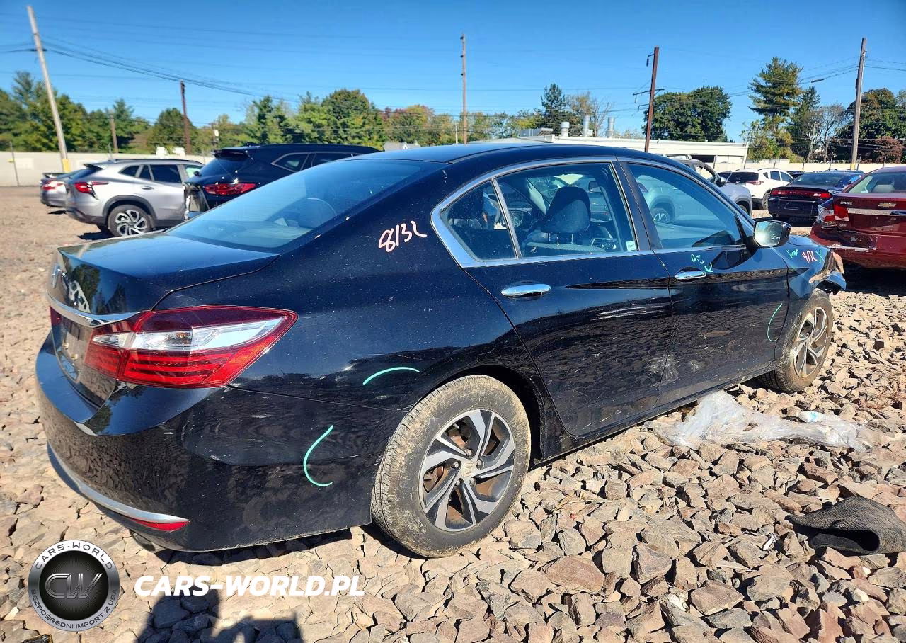 2017 Honda Accord Lx VIN:1HGCR2F33HA068557 - 3