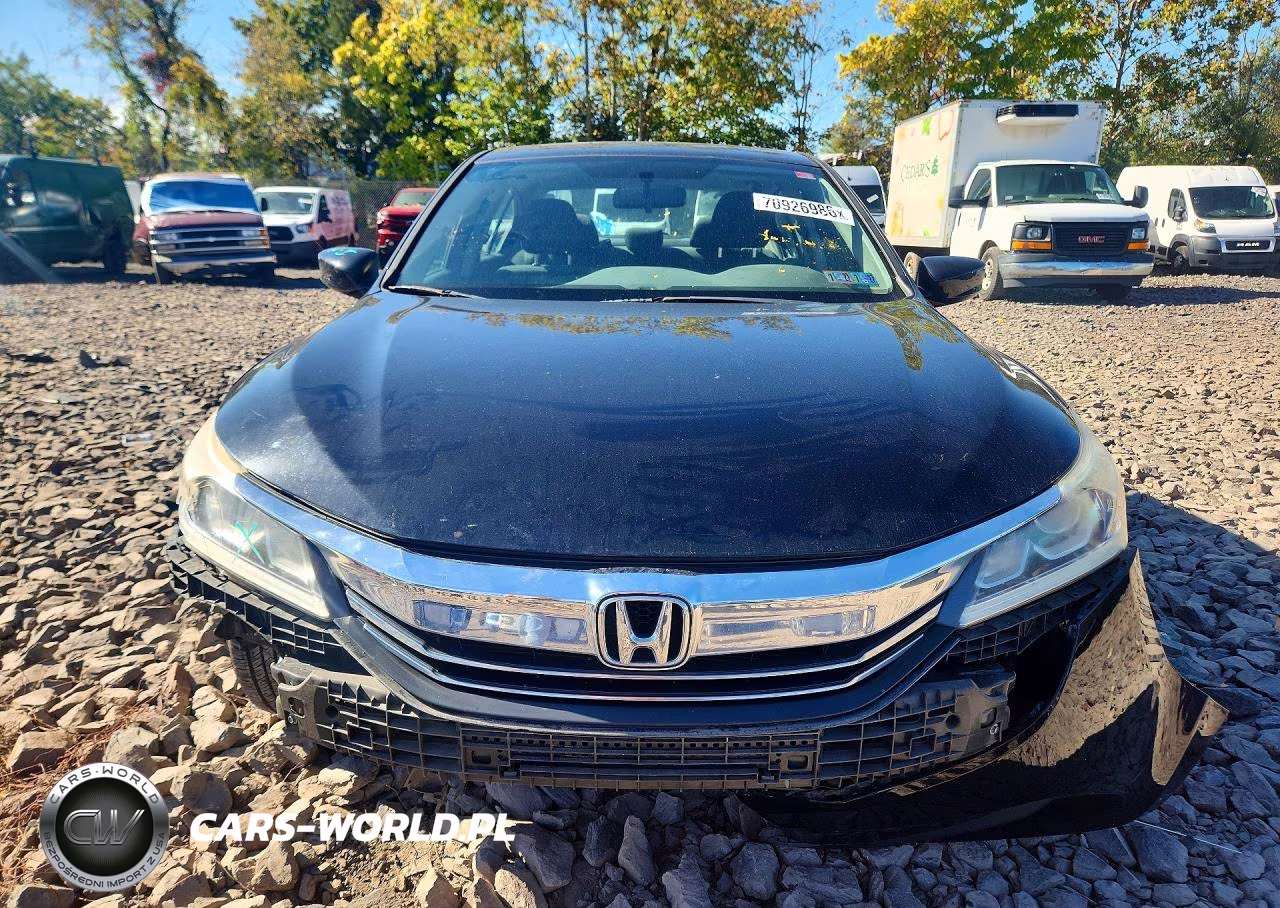 2017 Honda Accord Lx VIN:1HGCR2F33HA068557 - 5