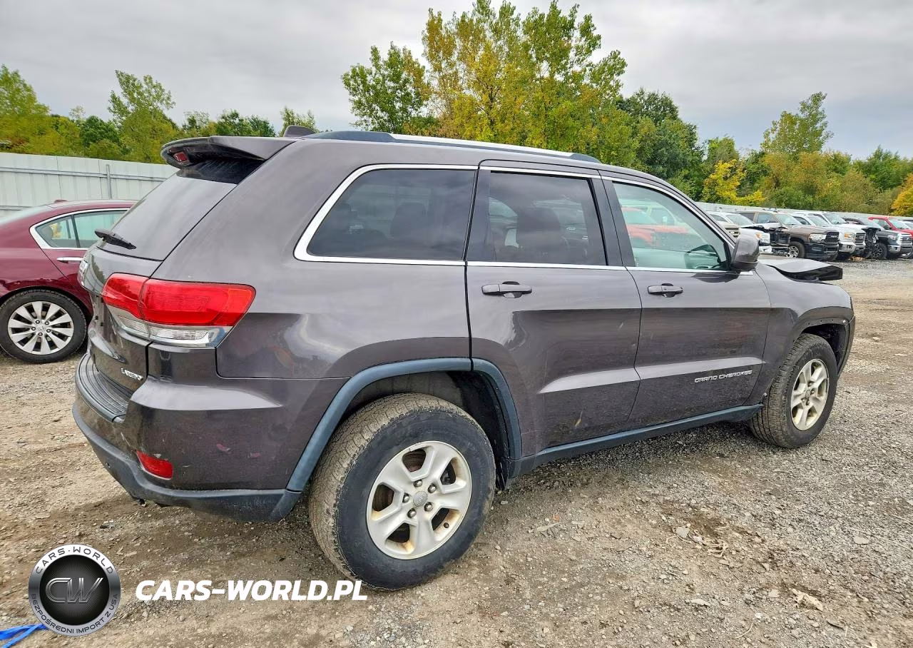 2014 Jeep Grand Cherokee Laredo VIN:1C4RJFAG8EC439729 - 3