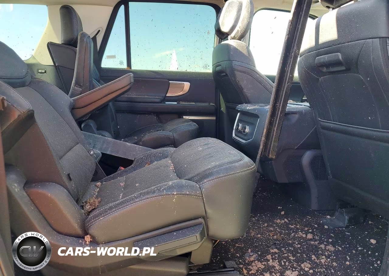 2026 Ford Expedition Max Platinum VIN:1FMJK1M83TEA09752 - 11