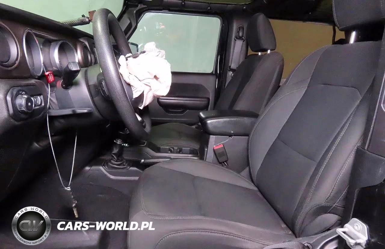 2018 Jeep Wrangler Sport VIN:1C4GJXAG2JW171847 - 9