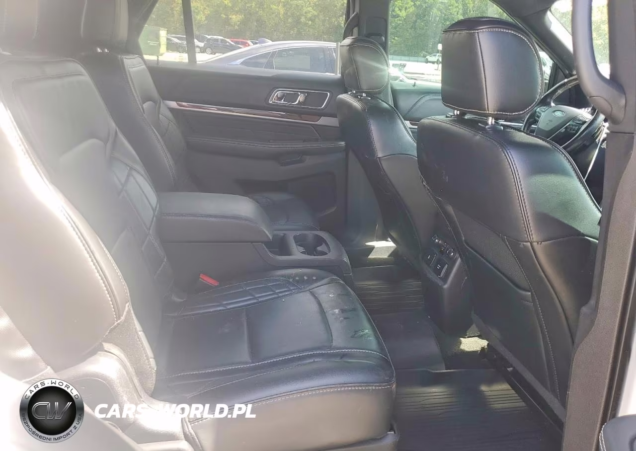 2017 Ford Explorer Platinum VIN:1FM5K8HT7HGB31292 - 11