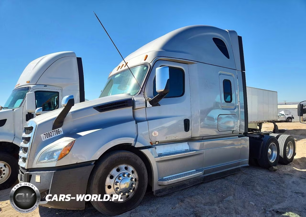 2020 Freightliner Cascadia 126" Sleeper Cab Semi Truck VIN:1FUJHHDR4LLLX0996 - 1