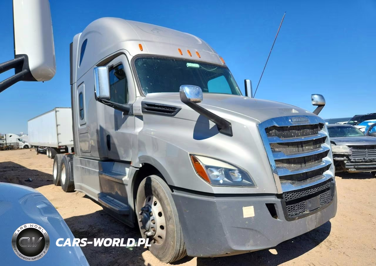 2020 Freightliner Cascadia 126" Sleeper Cab Semi Truck VIN:1FUJHHDR4LLLX0996 - 4