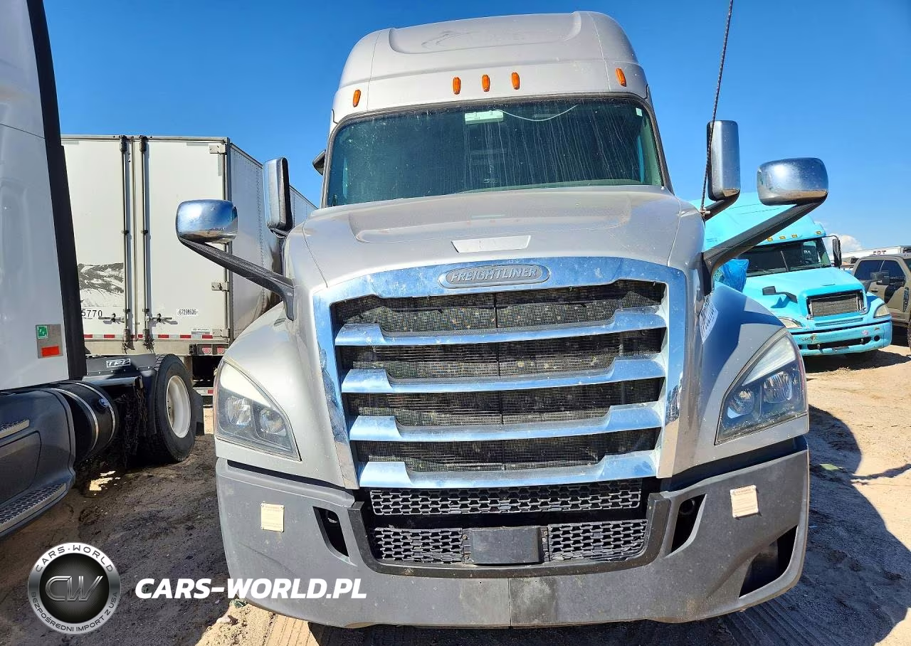 2020 Freightliner Cascadia 126" Sleeper Cab Semi Truck VIN:1FUJHHDR4LLLX0996 - 5
