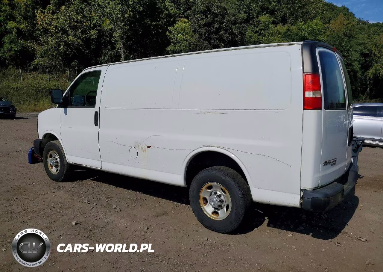 2015 Chevrolet Express 2500 Cargo Delivery Van VIN:1GCWGFFFXF1106740 - 2
