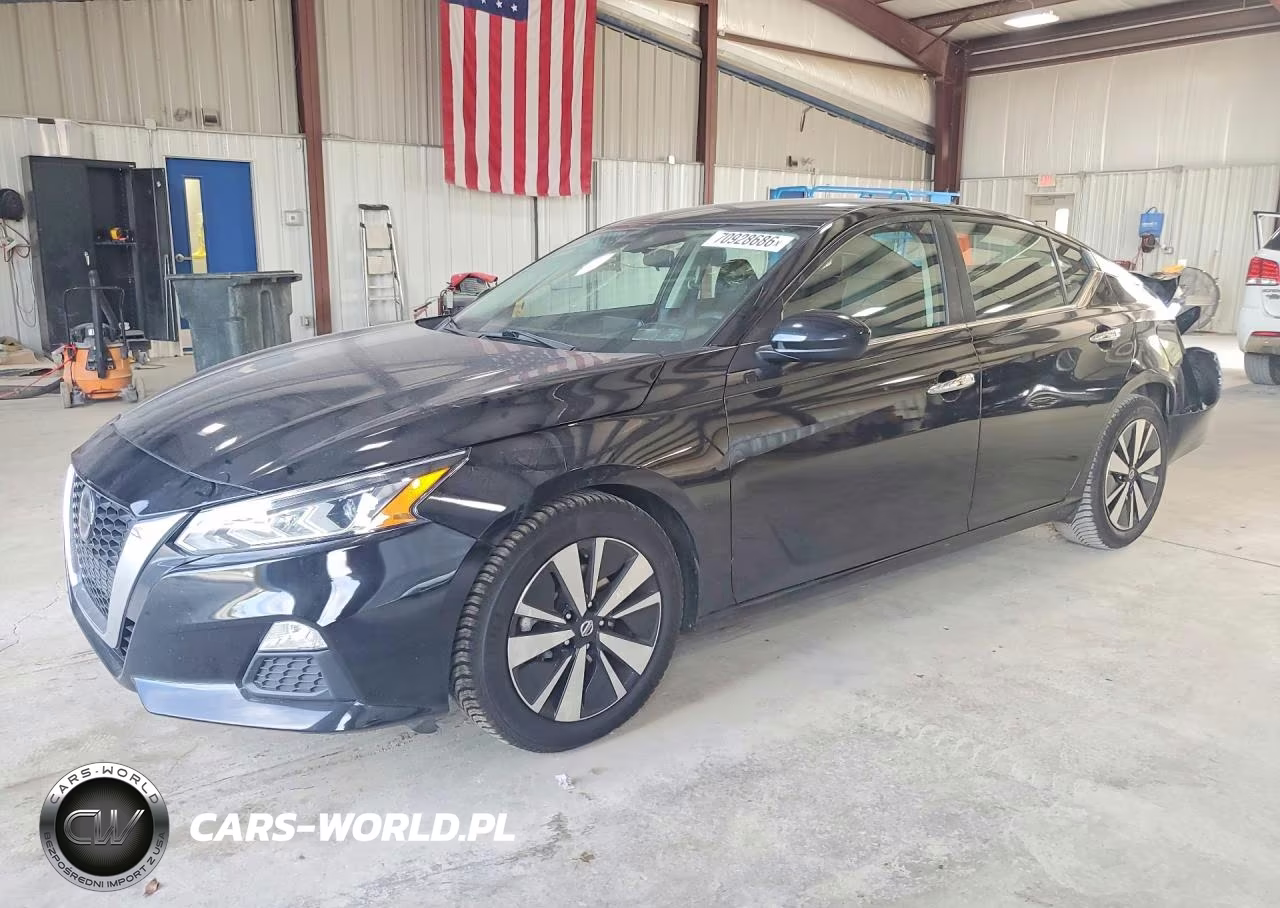 2022 Nissan Altima Sv