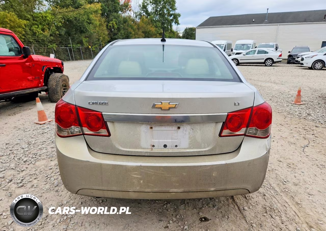 2014 Chevrolet Cruze Lt VIN:1G1PE5SB2E7130347 - 6