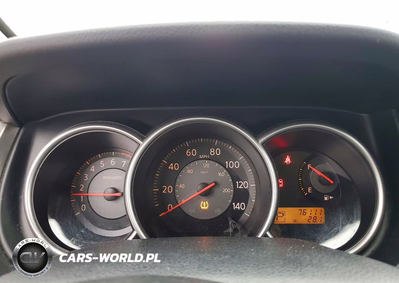 2008 Nissan Versa 1.8 S VIN:3N1BC11E98L423323 - 9