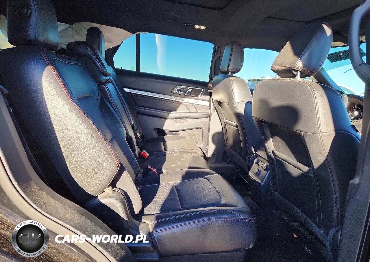 2018 Ford Explorer Sport VIN:1FM5K8GT3JGB80285 - 11