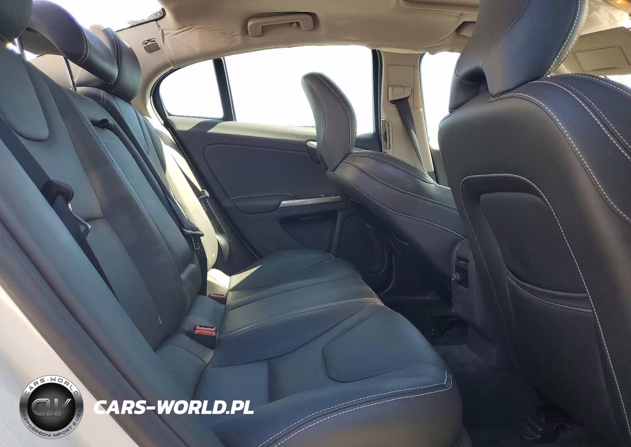 2017 Volvo S60 VIN:YV126MFL9H2439255 - 10
