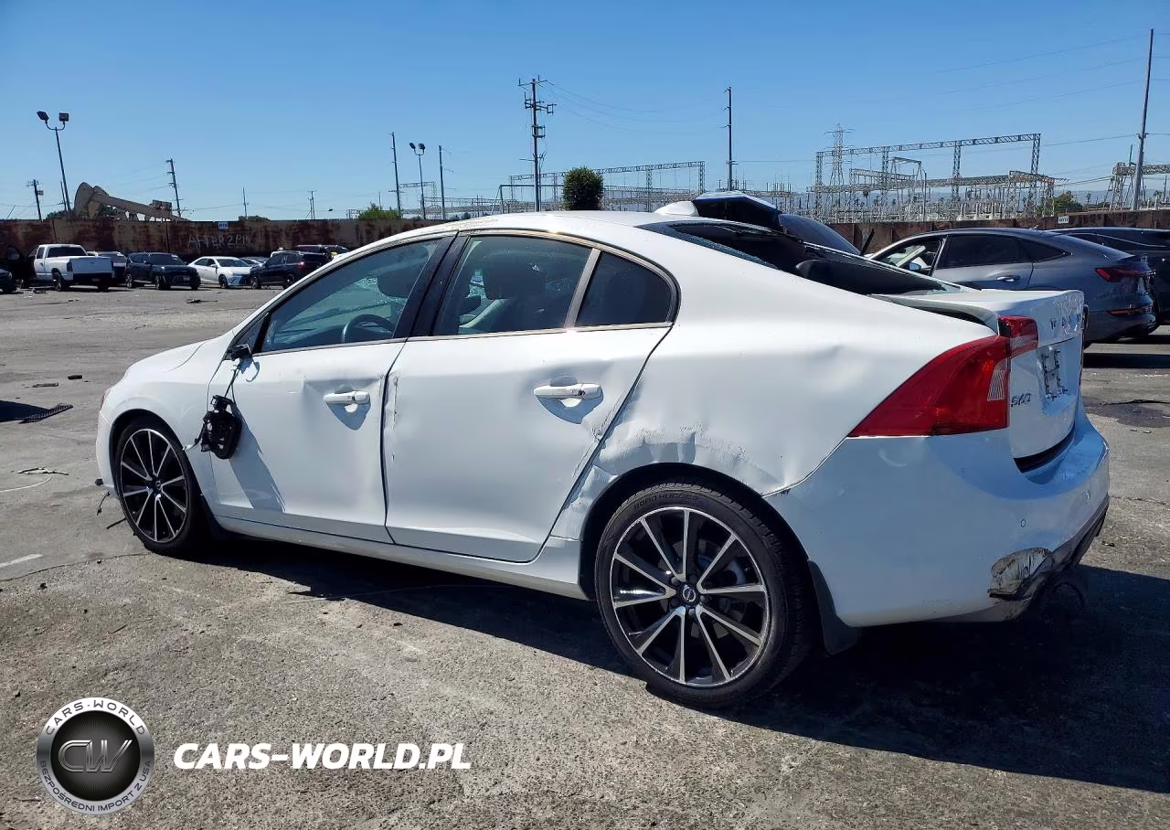 2017 Volvo S60 VIN:YV126MFL9H2439255 - 2