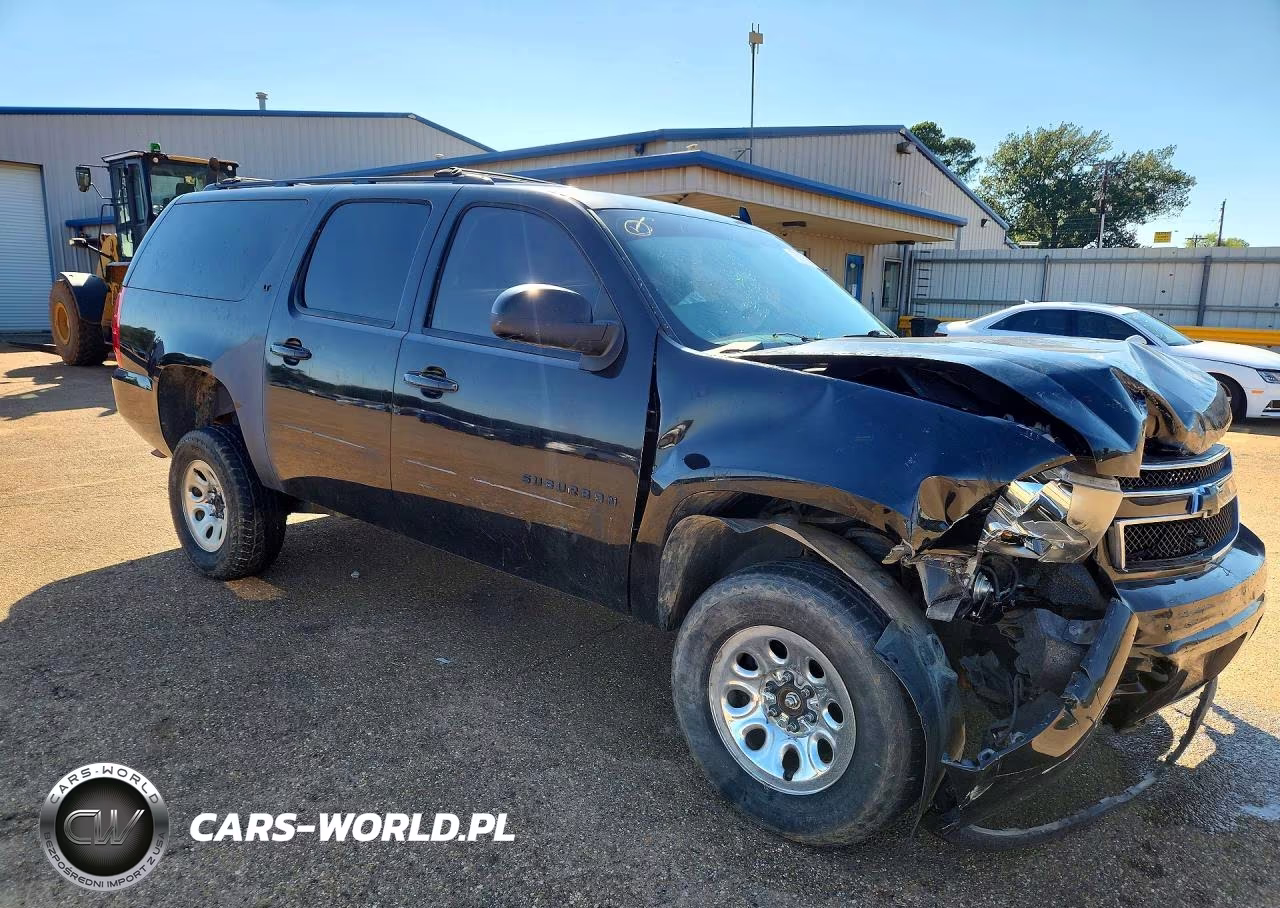 2013 Chevrolet Suburban K1500 Lt VIN:1GNSKJE71DR135169 - 4