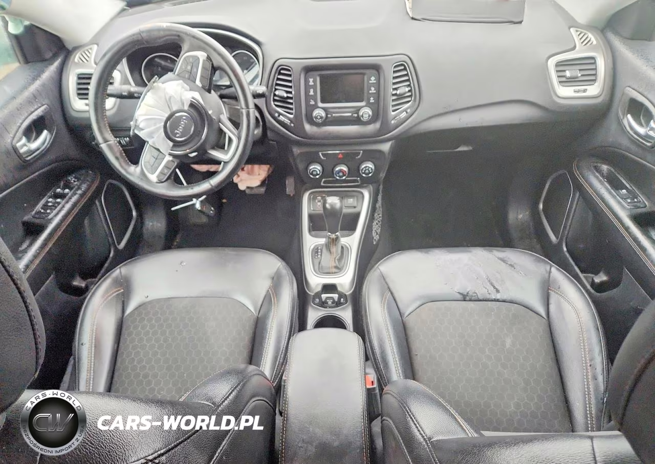 2018 Jeep Compass Latitude VIN:3C4NJCBB2JT377047 - 8