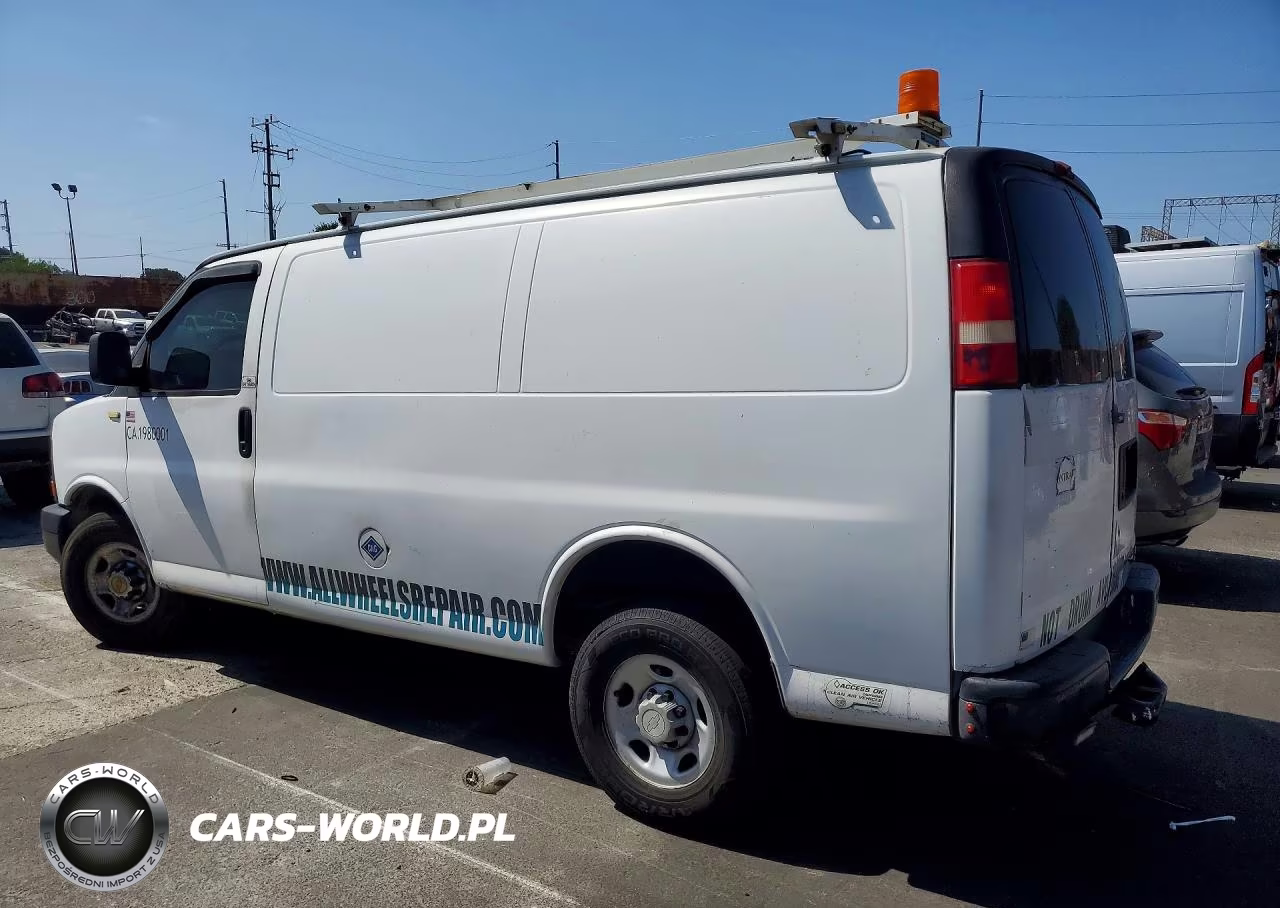 2011 Chevrolet Express G2500 VIN:1GCWGFCB5B1129323 - 2