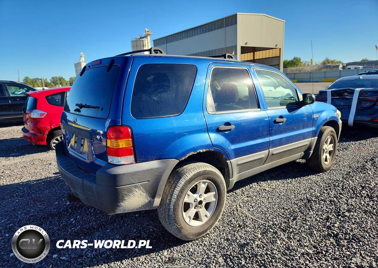 2007 Ford Escape Xlt VIN:1FMYU03187KB61105 - 3